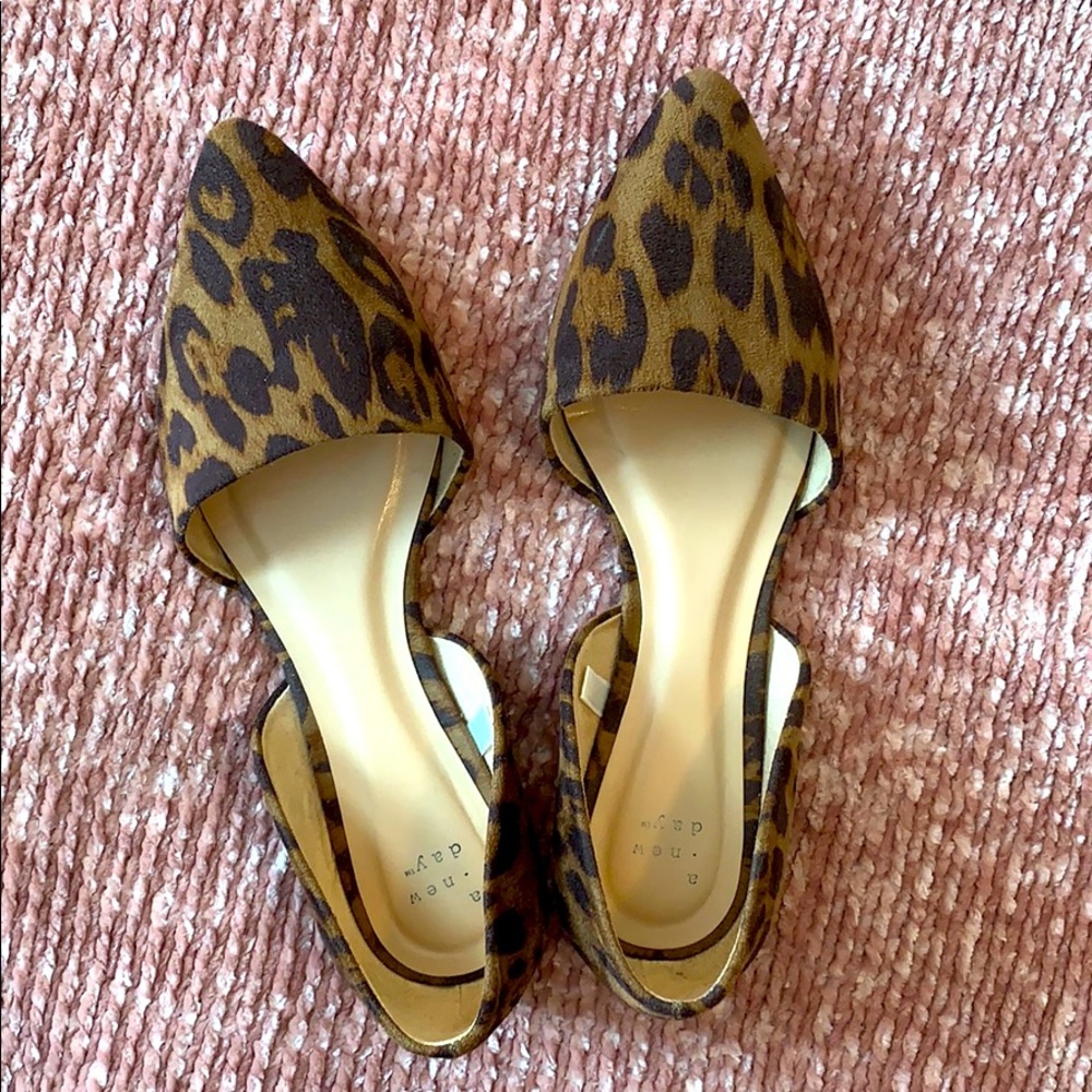 Leopard print flats